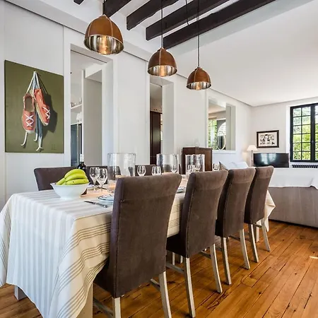 ヴィラ Design Basque With Pool, Garden, Close To City Center